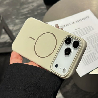iPhone 17 Air 16 15 Pro Max スマホケース 超薄型フロストPCハードフォンケース 肌触りのマグネット式フォンケース
