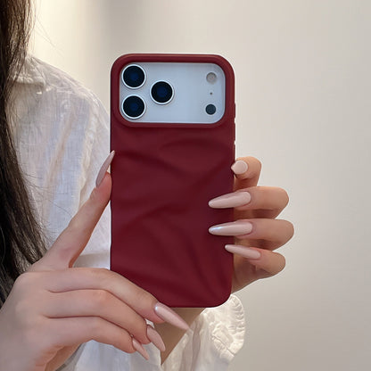 iPhone 17 Air 16 Pro Max スマホケース シンプルで肌に優しいつや消し立体プリーツテクスチャの携帯ケース
